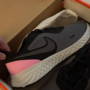 Nike Women's Black, Gray, and Pink Athletic Shoes